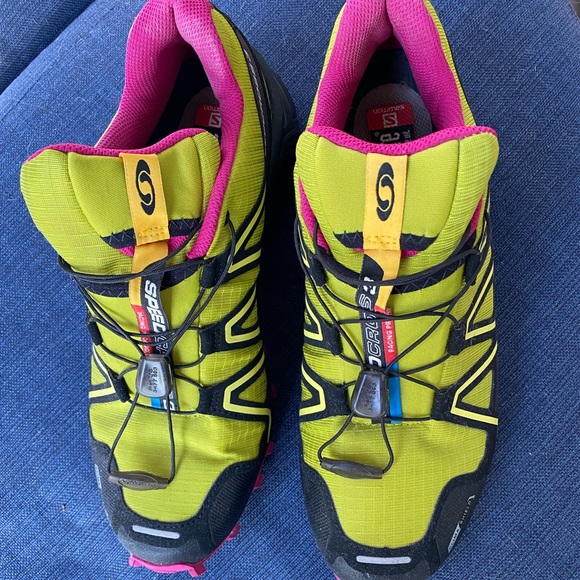 Solomon waterproof cross country running shoes - Picture 2 of 6